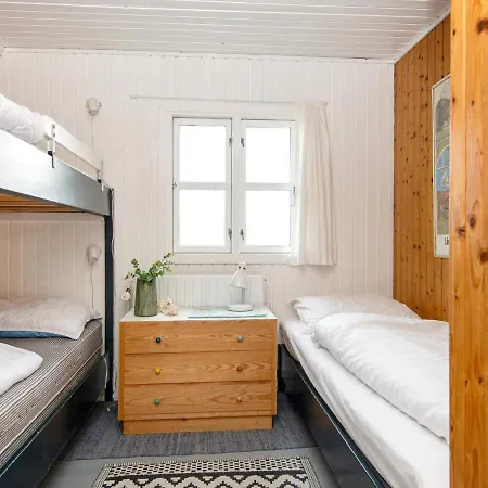 Holiday Xxv Struer